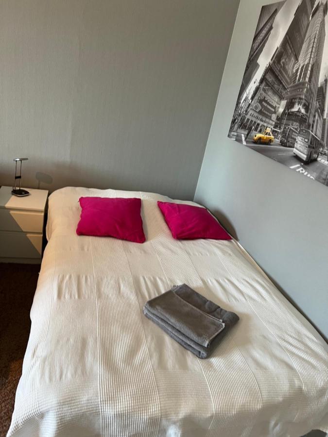 Kemi City L Near Snowcastle, 2 Rooms, Kitchen, Glazed Balcony, Free Parking On Street מראה חיצוני תמונה
